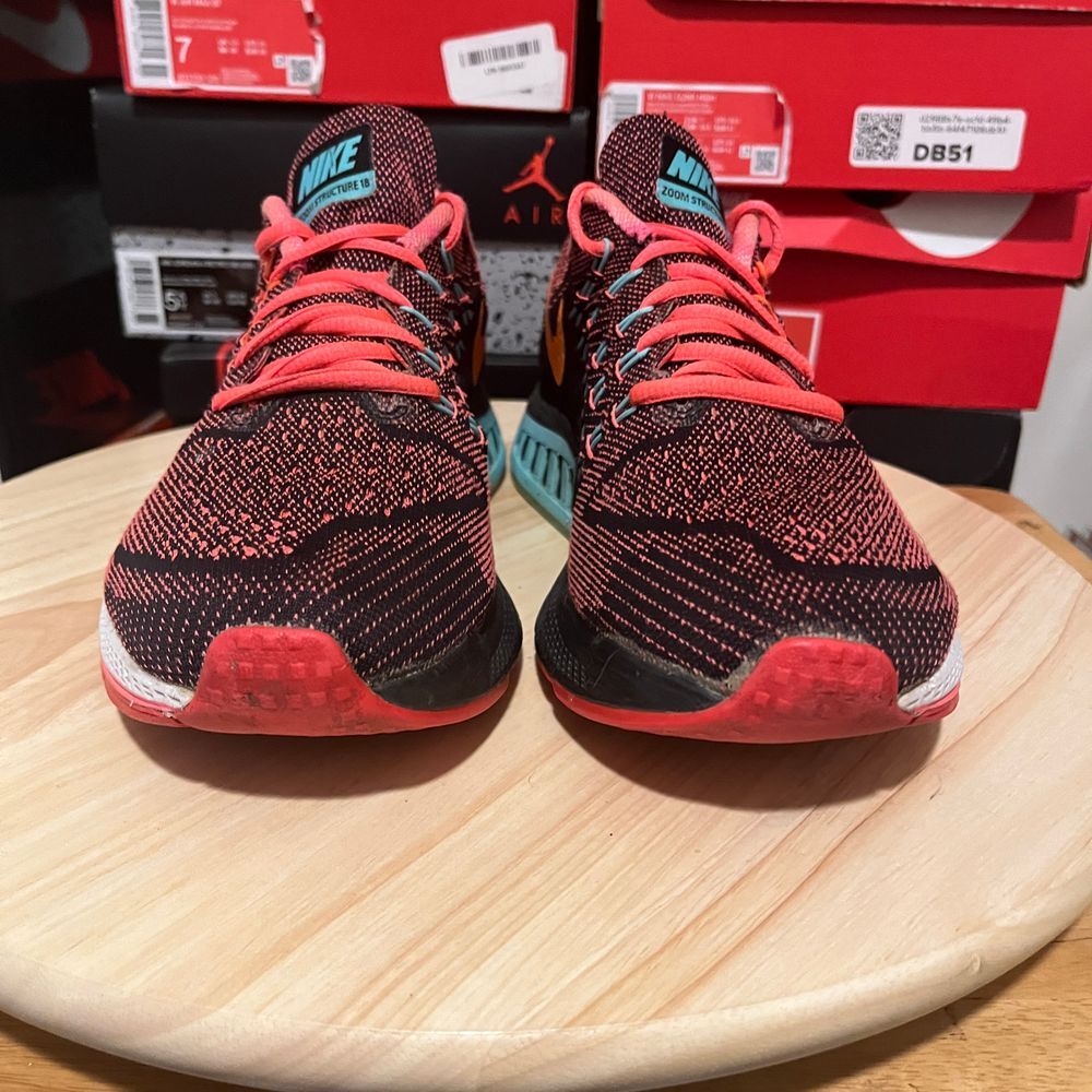 Nike Zoom Structure 18 Women Size 7.5 Shoes Red Black Athletic Running Sneakers‎ - Picture 2 of 10